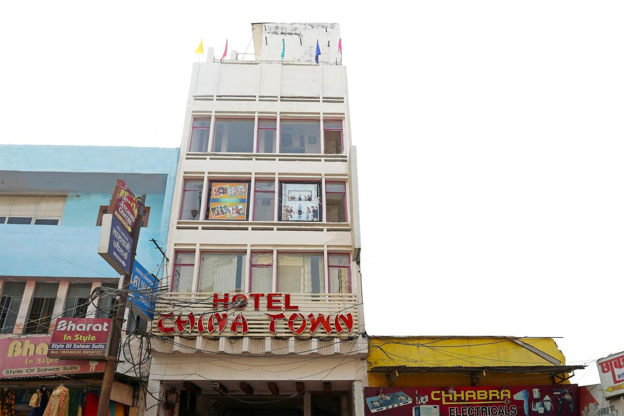 Super Oyo Flagship 4957 Hotel China Town Bhairaun Ghāt Exterior photo